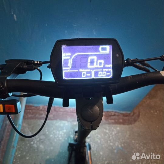 Самокат взрослый электрический