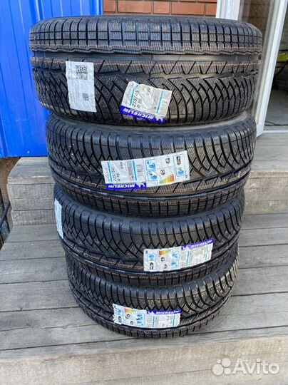 Michelin Pilot Alpin PA4 235/45 R19 99V