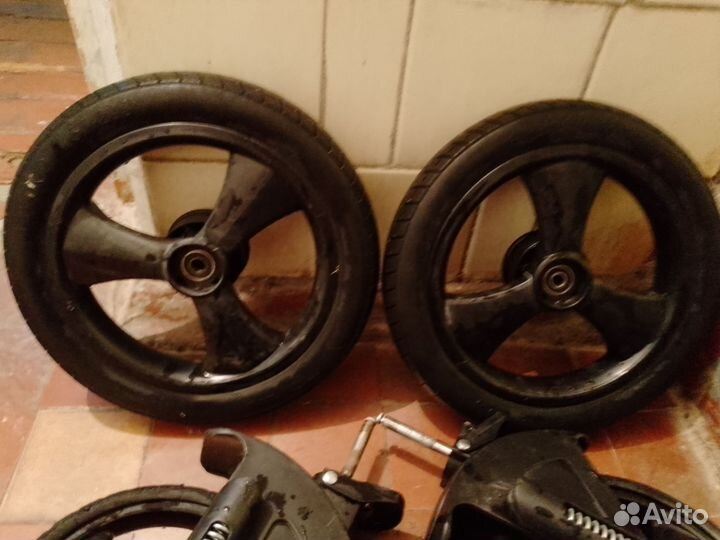 Запчасти на коляску колеса