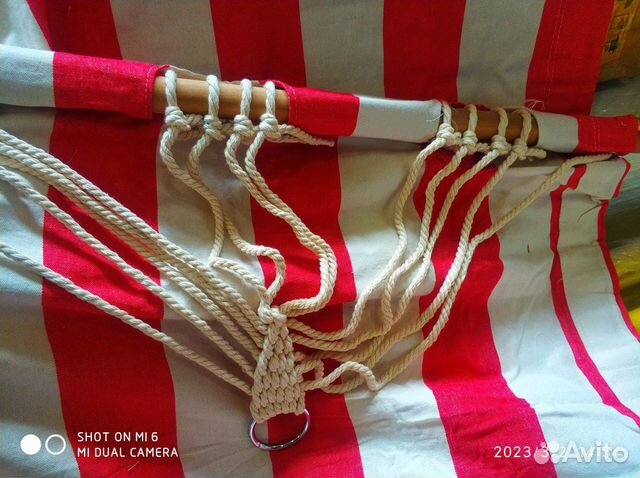 Гамак новый красно- белый с планкой