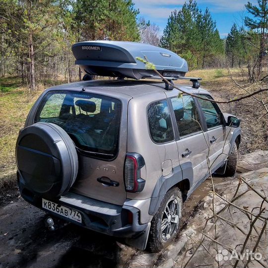 Автобокс Broomer Venture серый на niva Travel