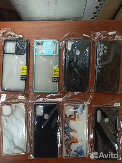 Чехлы на телефон
