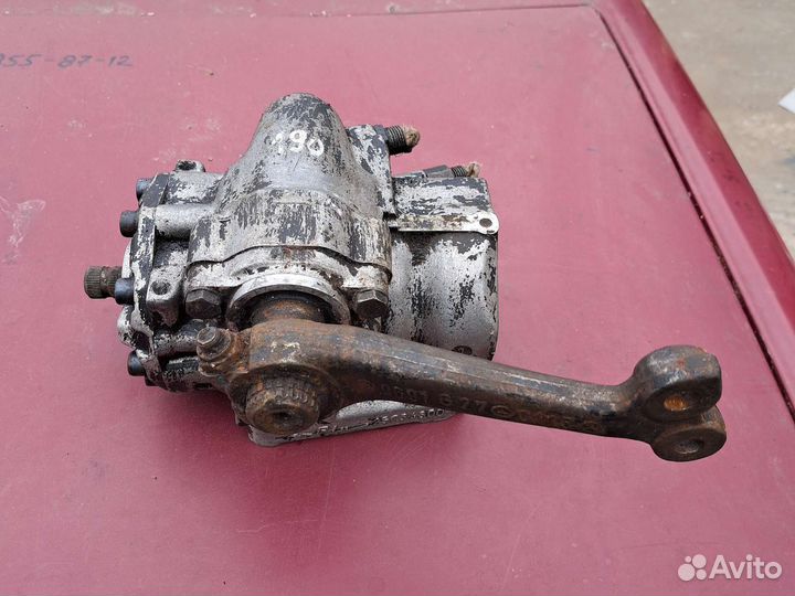 Рулевой редуктор на Мерседес 190(W 201)