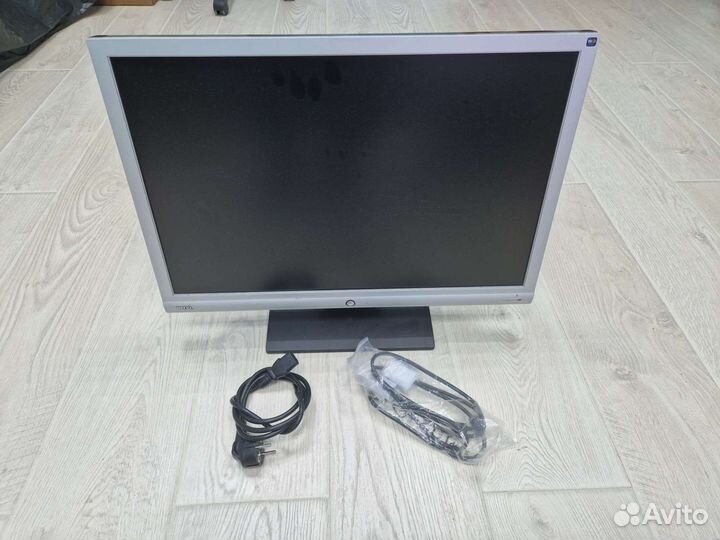 Монитор Benq ET-0009-B