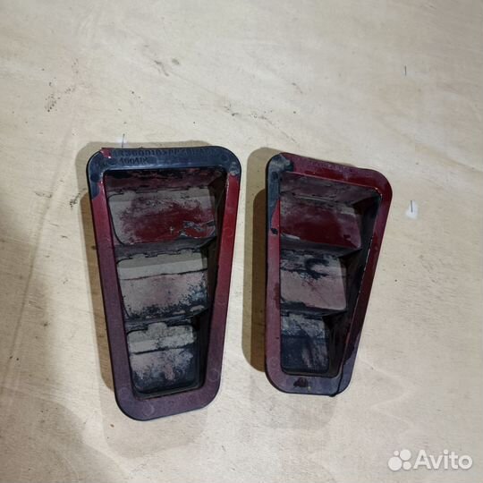 Вентиляционная решетка Mitsubishi Lancer 2005г