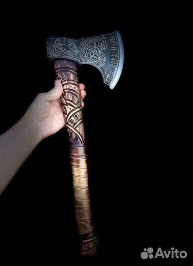 Топор кованый ручной работы