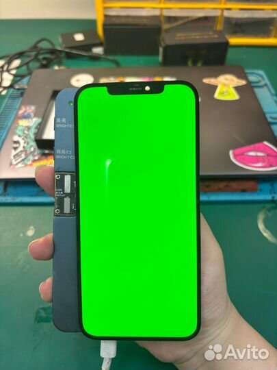 Дисплей на iPhone 12 pro max