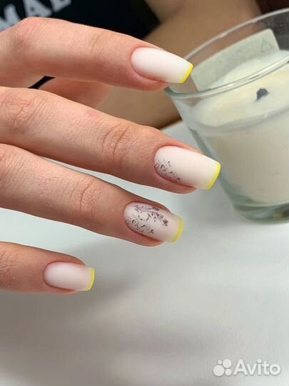 Маникюр с покрытием, наращивание ногтей