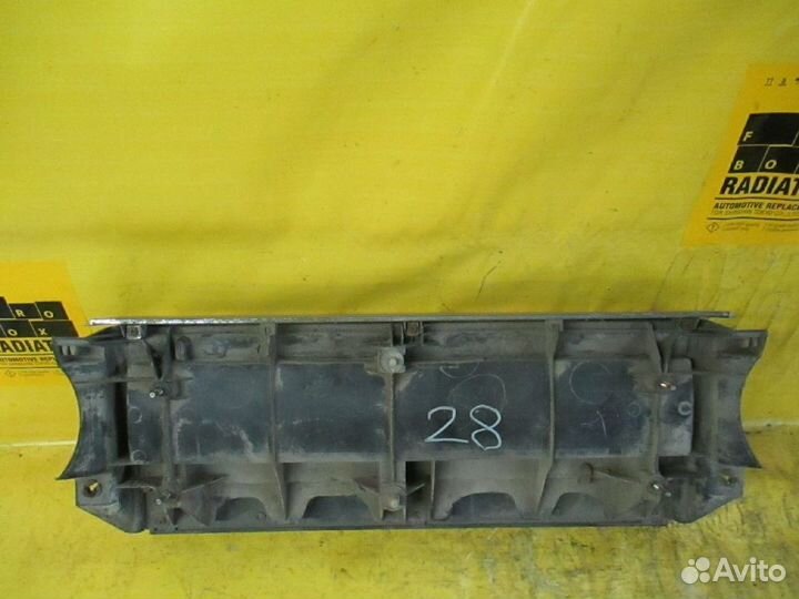 Стоп-планка 75082-20220 на Toyota Carina Ed ST180