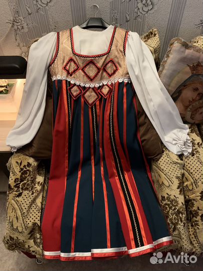 Русский нородный костюм