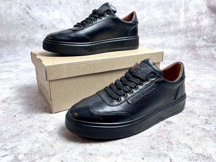 Кроссовки Armani надежные