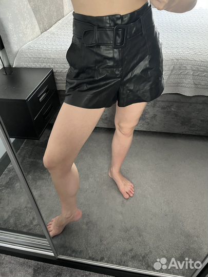Кожаные шорты zara