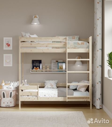 Двухъярусная кровать из массива дерева
