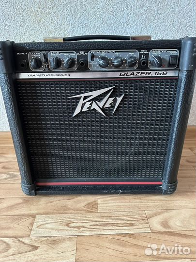 Гитарный комбоусилитель