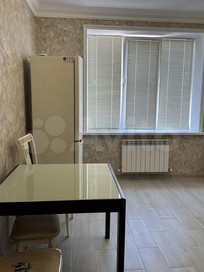 2-к. квартира, 68 м², 3/3 эт.