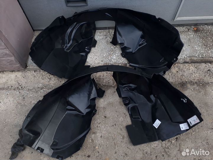 Подкрылок перед. mondeo 2007