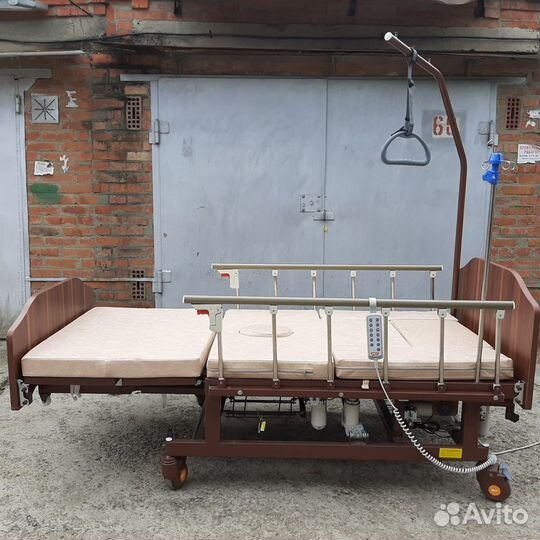 Медицинская кровать для лежачих больных Мультифунк