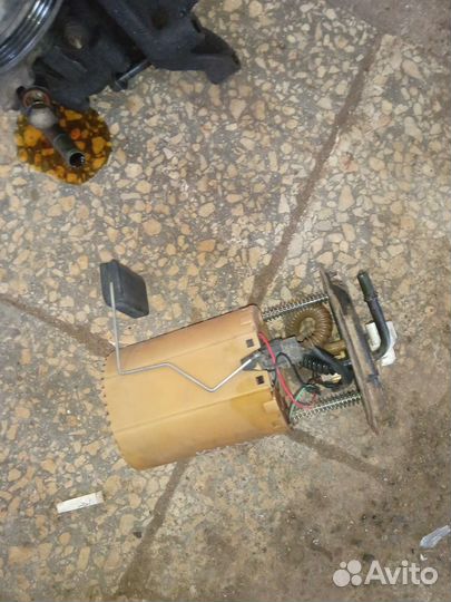 Топливный насос Kia spectra 1.6 s6d