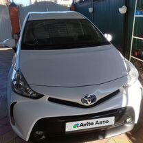 Toyota Prius Alpha 1.8 CVT, 2015, 248 000 км, с пробегом, цена 1 500 000 руб.