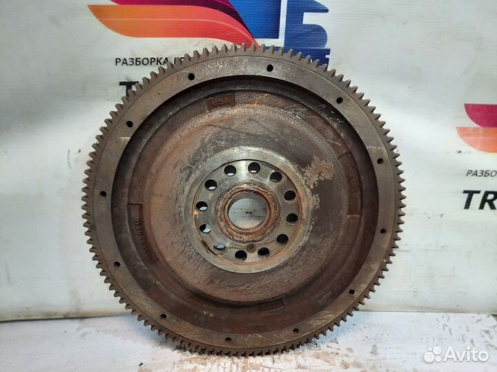 3680921 Маховик Volvo VNL