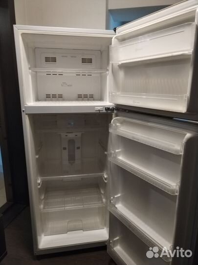 Холодильник Шарп японская 2016 г