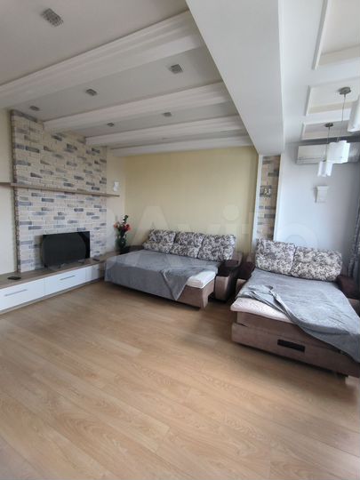 2-к. квартира, 55 м², 10/12 эт.