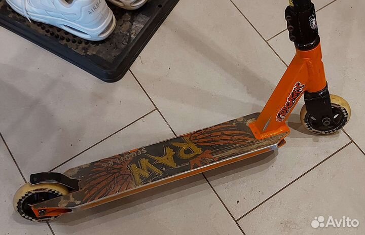 Трюковой самокат fox pro RAW б/у