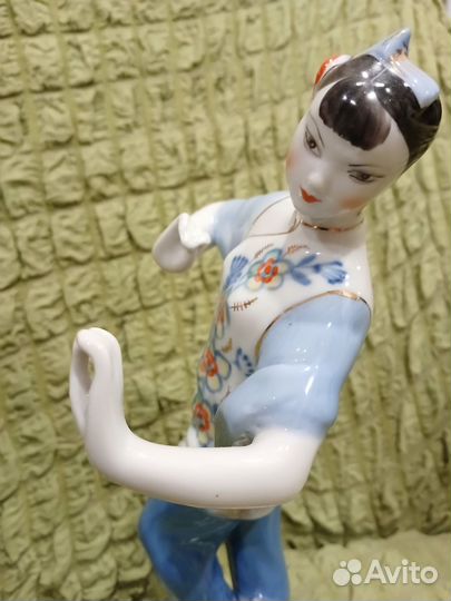 Статуэтка Танцующая китаянка Вербилки