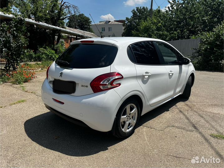 Peugeot 208 1.6 AT, 2013, 105 014 км