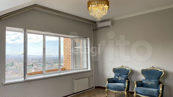 2-к. квартира, 70 м², 13/13 эт.