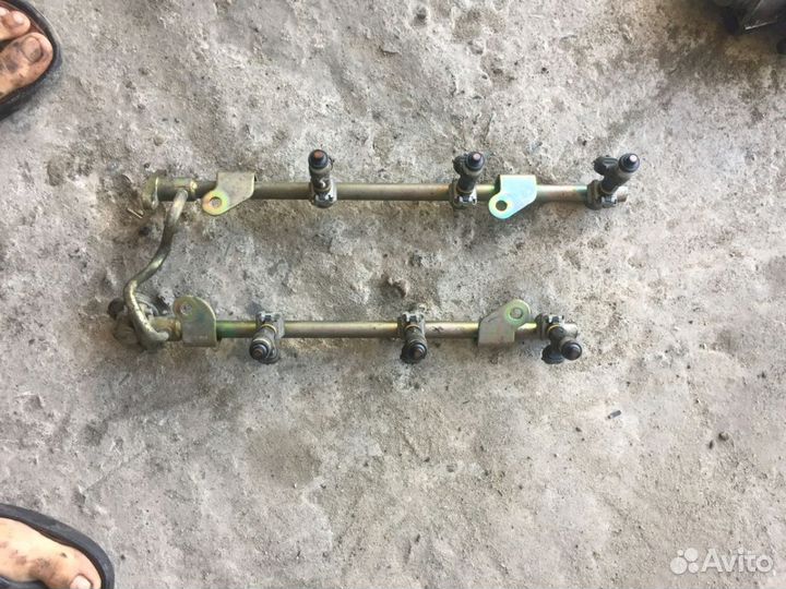 Топливная рампа + форсунки Infiniti fx 35