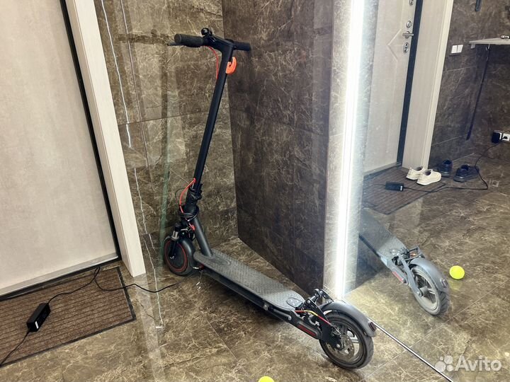 Самокат Xiaomi M365Pro