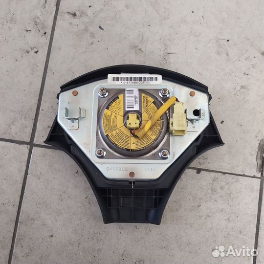 Подушка безопасности в руль toyota RAV4