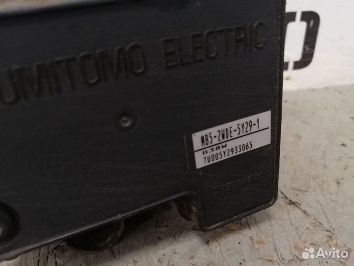 Блок ABS (насос) Mitsubishi Lancer (CS/Classic)