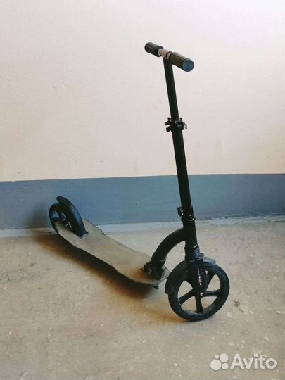 Самокат взрослый в отличном состоянии