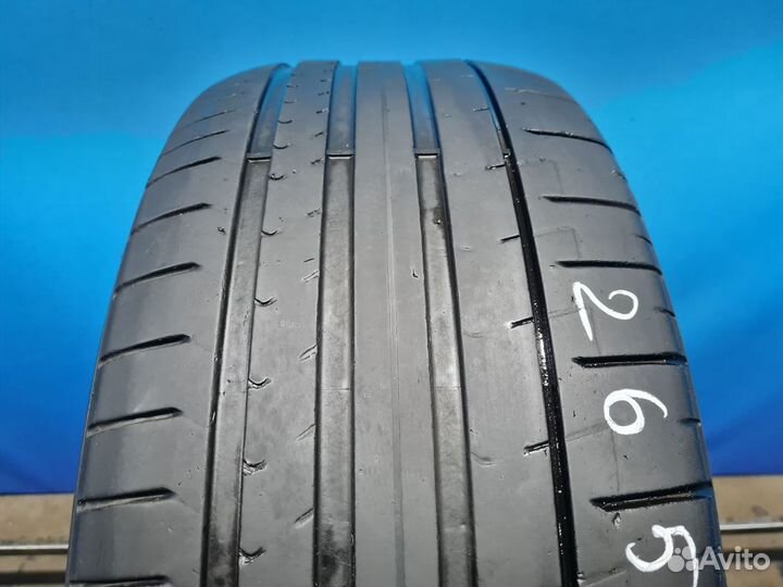 Pirelli P Zero PZ4 265/45 R21 104V