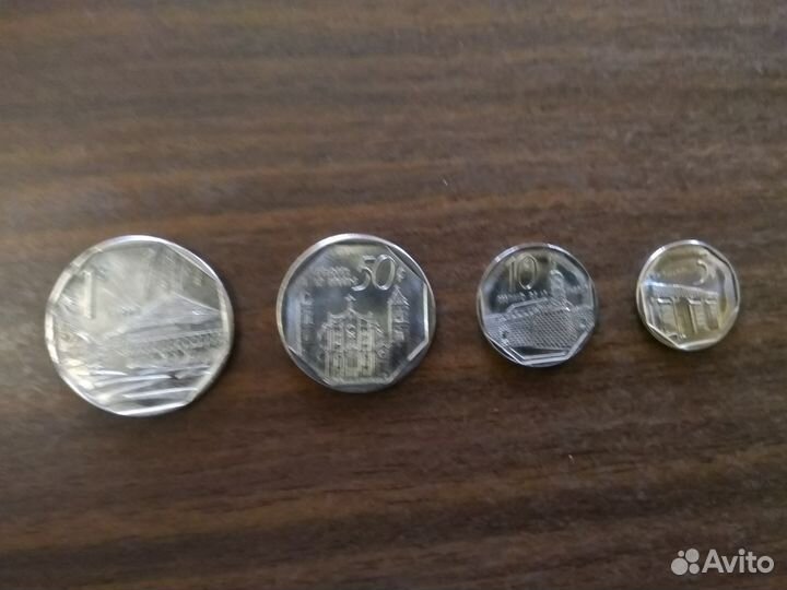 Кубинские монеты и банкноты