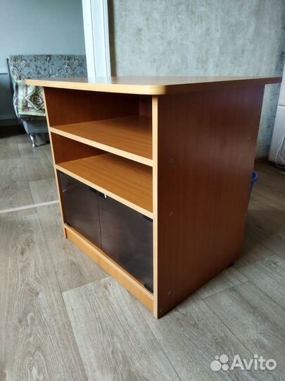 Журнальный стол-тумбочка б/у