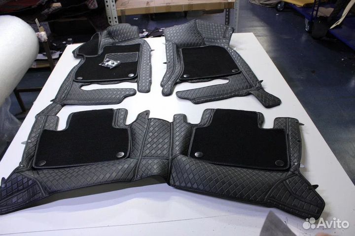 Кожаные 3D коврики в салон авто