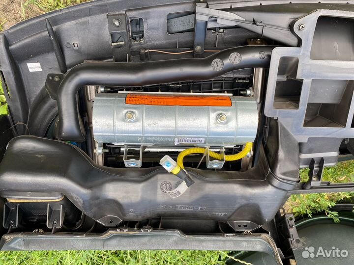 Торпедо с подушкой безопасности Nissan Primera P11