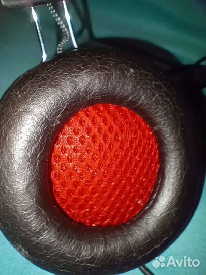 Стерео гарнитура intro hs8090 с микрофоном