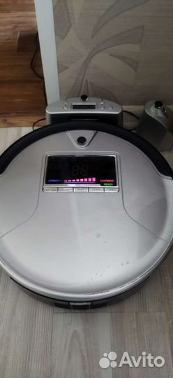 Робот пылесос