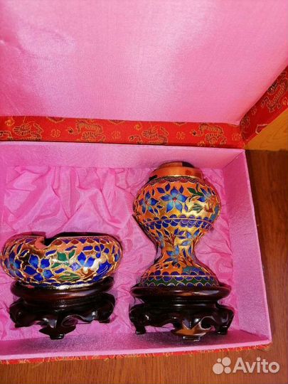 Зажигалка и пепельница (клуазоне). Сувениры