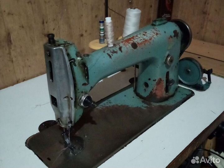 Промышленная швейная машинка 22 класс