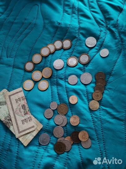 Юбилейные монеты