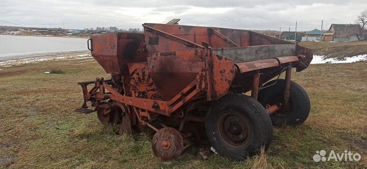 Картофелесажалка Агропромсельмаш КСМ-4, 2000