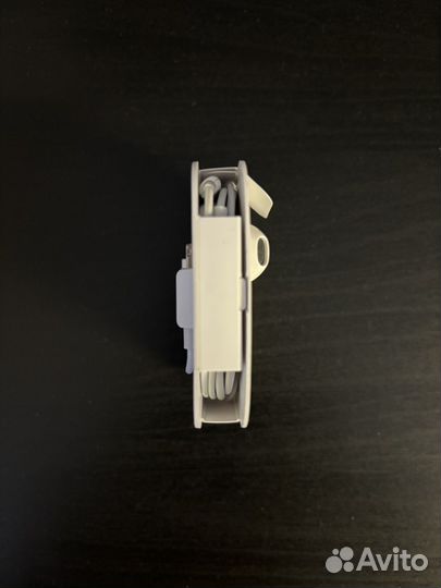 Наушники Apple EarPods Lightning