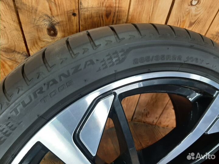 Оригинальный комплект r22 Audi Q7 4M