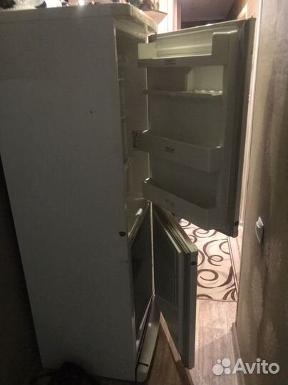 Холодильник двухкамерный Stinol