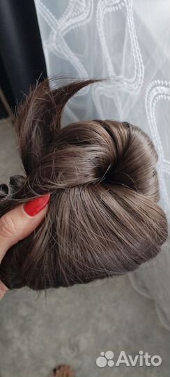 Волосы на заколках